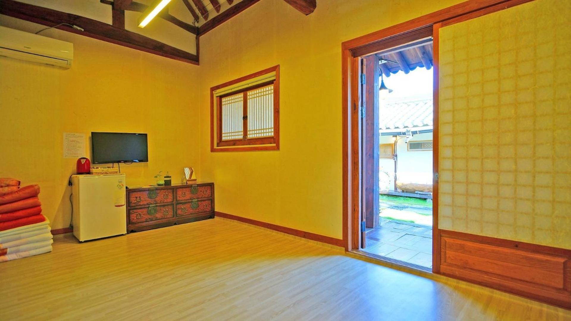 Sarangroo Hotel Jeonju Eksteriør billede