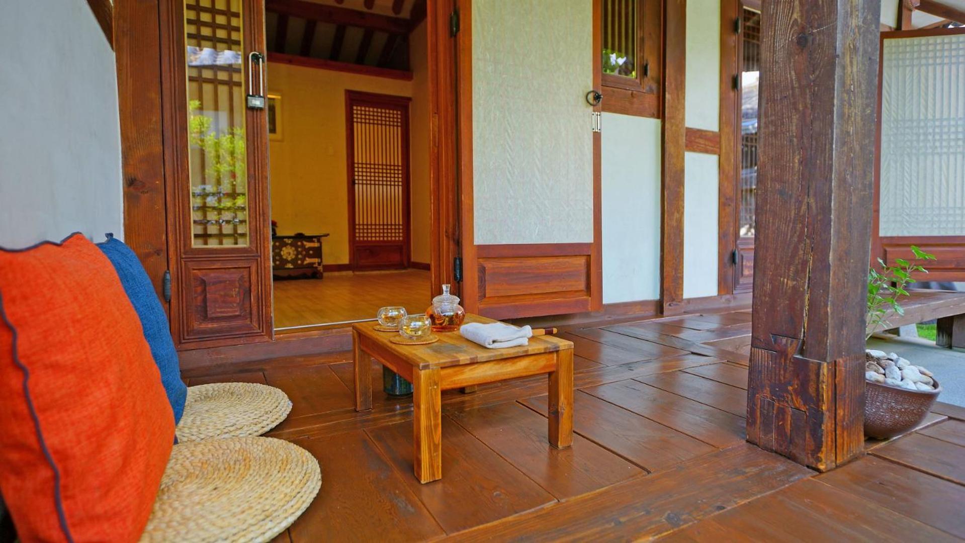 Sarangroo Hotel Jeonju Eksteriør billede