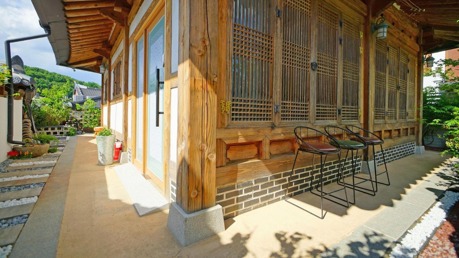 Sarangroo Hotel Jeonju Eksteriør billede