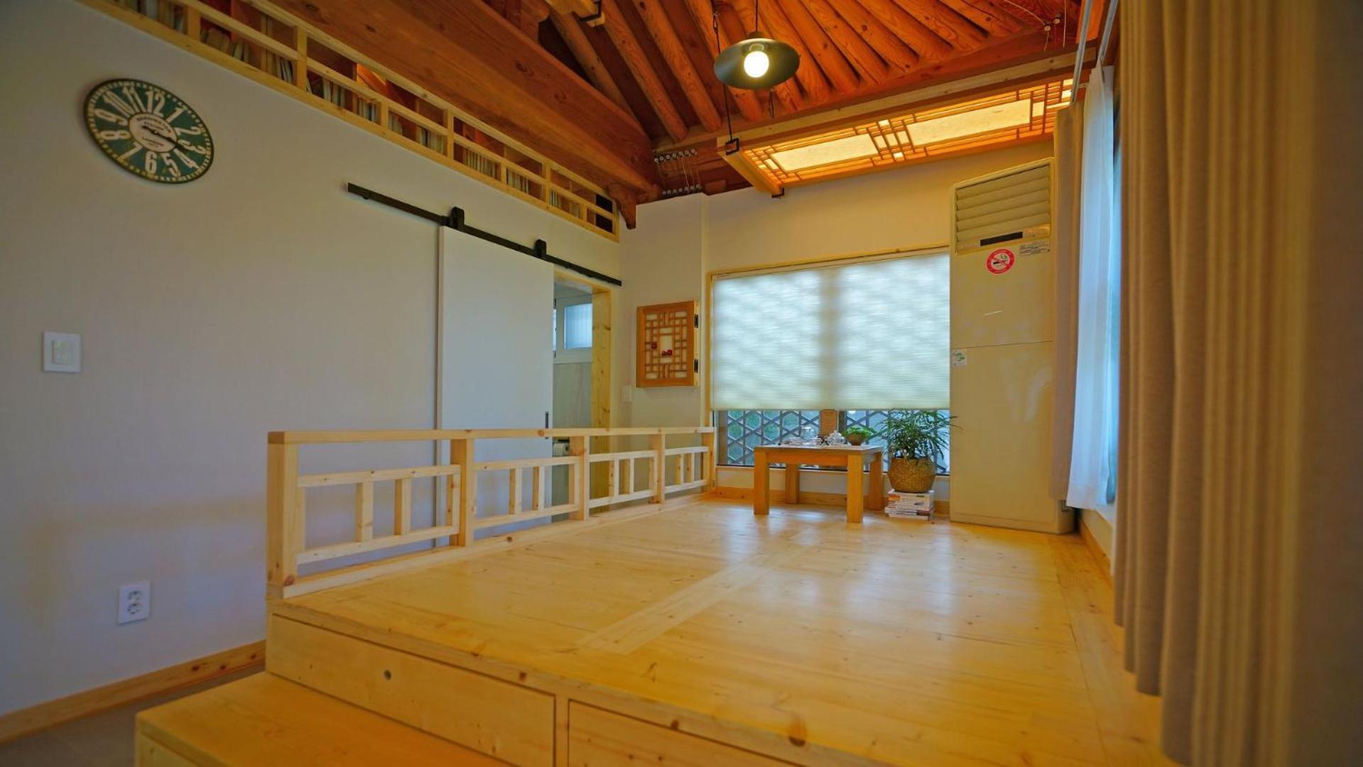Sarangroo Hotel Jeonju Eksteriør billede